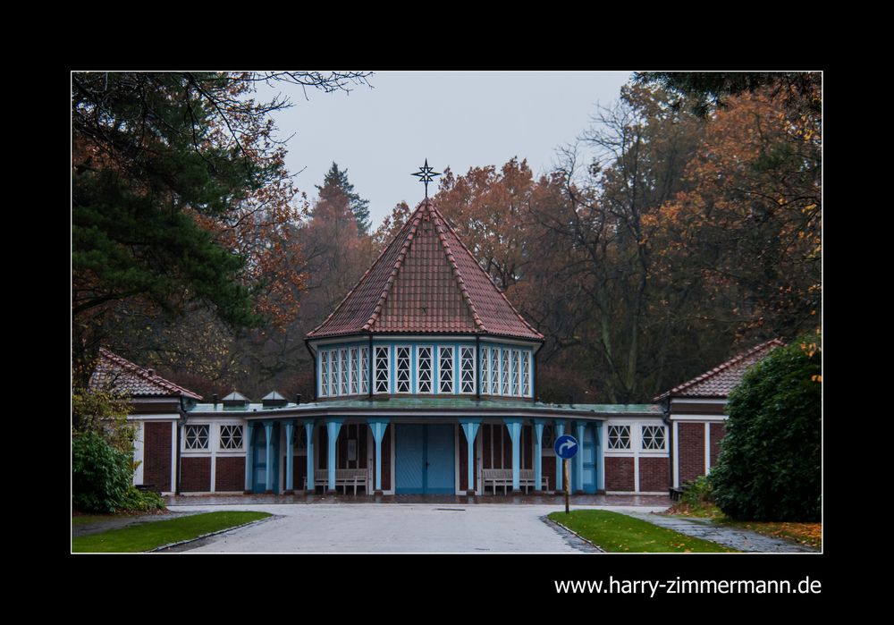 Kapelle in blau