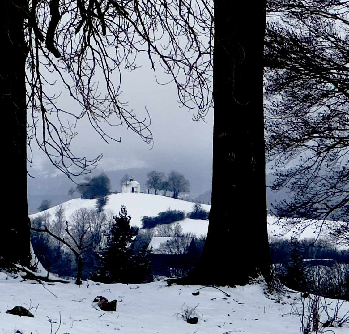 Kapelle in der Ferne