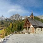 Kapelle inmitten der Bergwelt