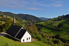 Kapelle mit Talblick