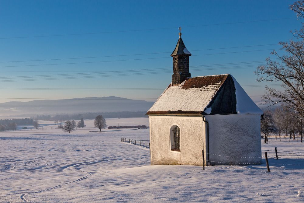 Kapelle St. Maria am Ortseingang von Pessenbach