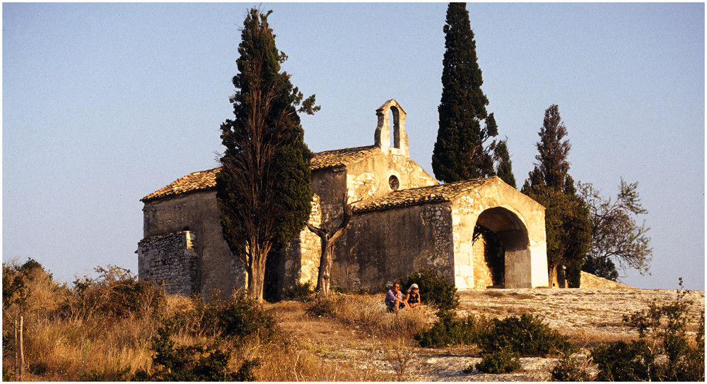 Kapelle StSixte bei Eygalières (Provence) Foto & Bild europe, france
