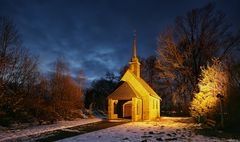 Kapelle zur blauen Stunde