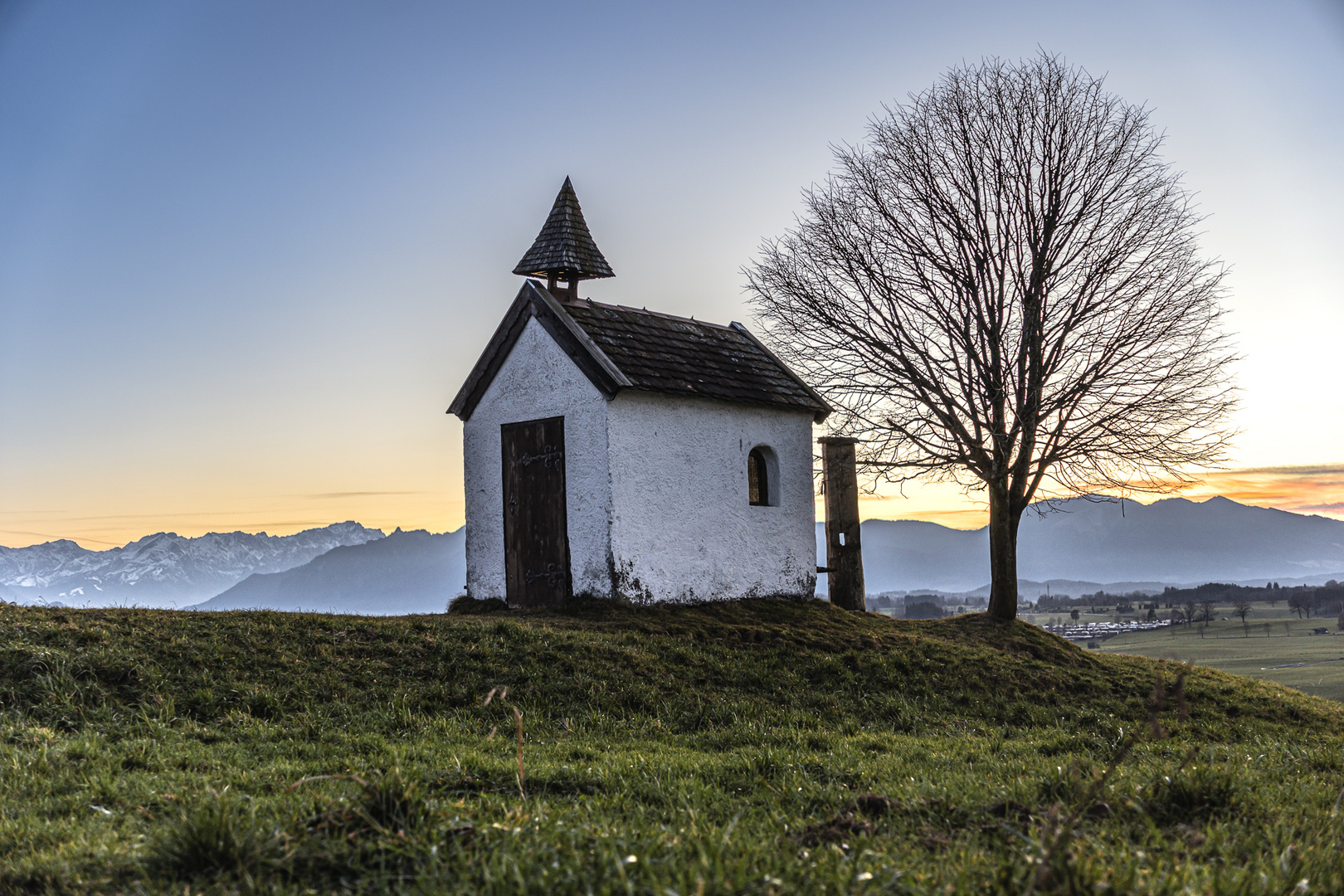 Kapellen im Sonnenuntergang