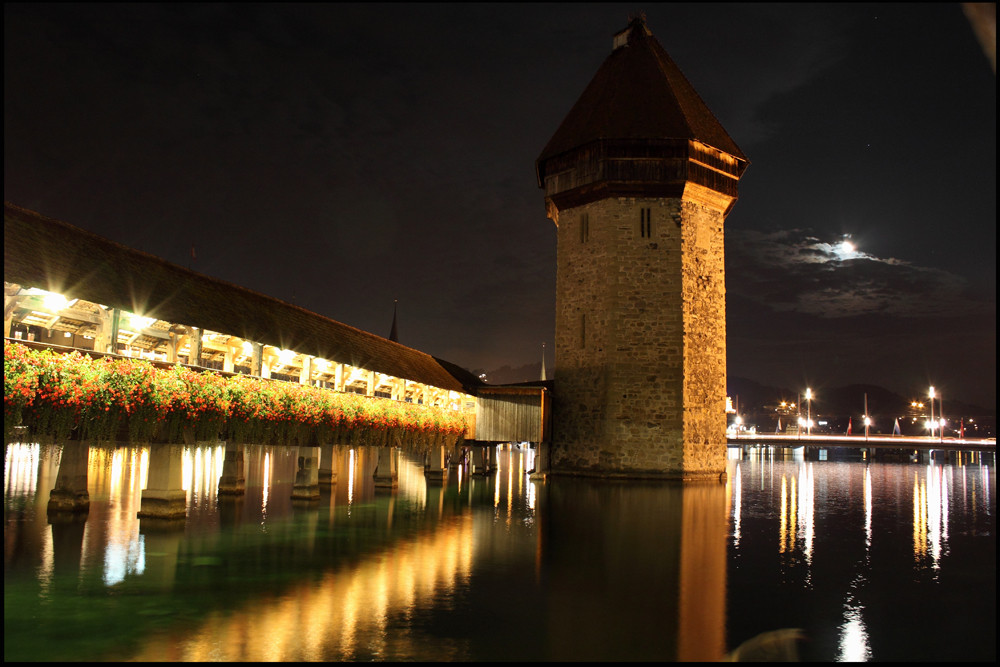 Kappelbrücke Luzern @ Night