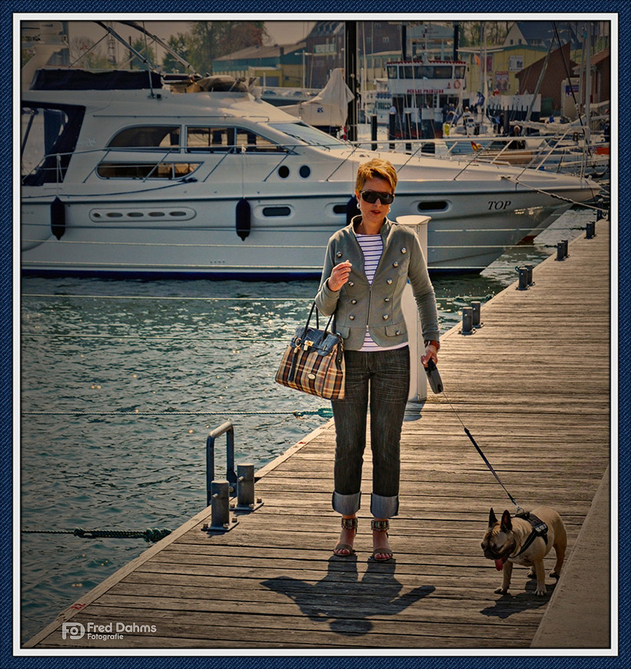 Kappeln Jachthafen, Spaziergang mit Amy