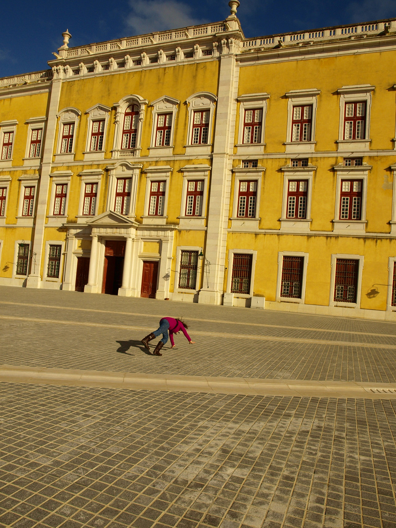 Kapriolen Foto & Bild world, gelb, historisch Bilder auf