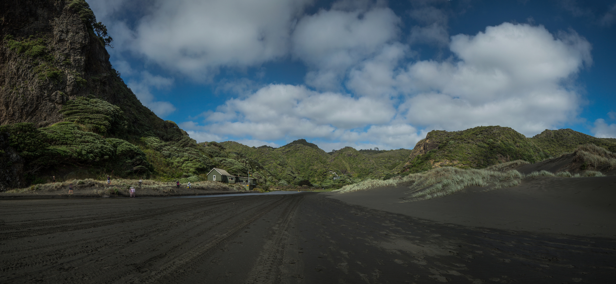 Karekare Beach