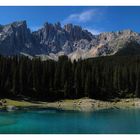 Karersee mit Blick auf die  Latemargruppe 2846m in den Dolomiten