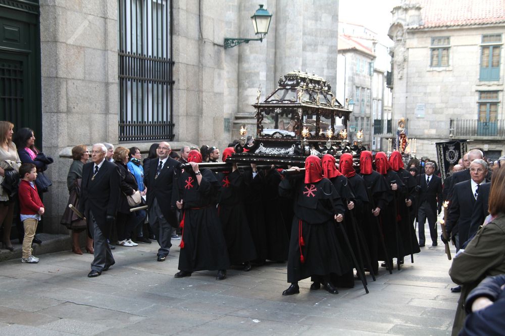 Karfreitag-Prozession in Santiago de Compostela