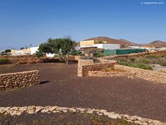 Karges Land Fuerteventura Land der Mühlen und Ziegen