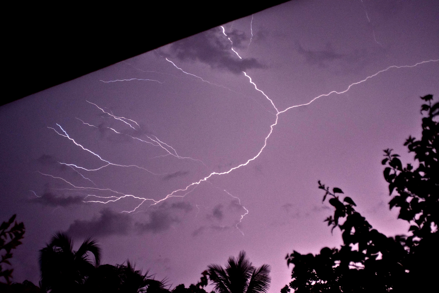 Karibisches Sommergewitter