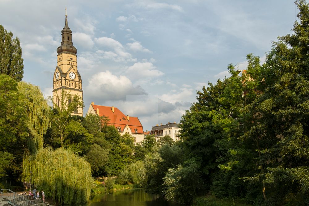 Karl Heine Kanal mit Blick auf die Philippuskirche Leipzig-Lindenau