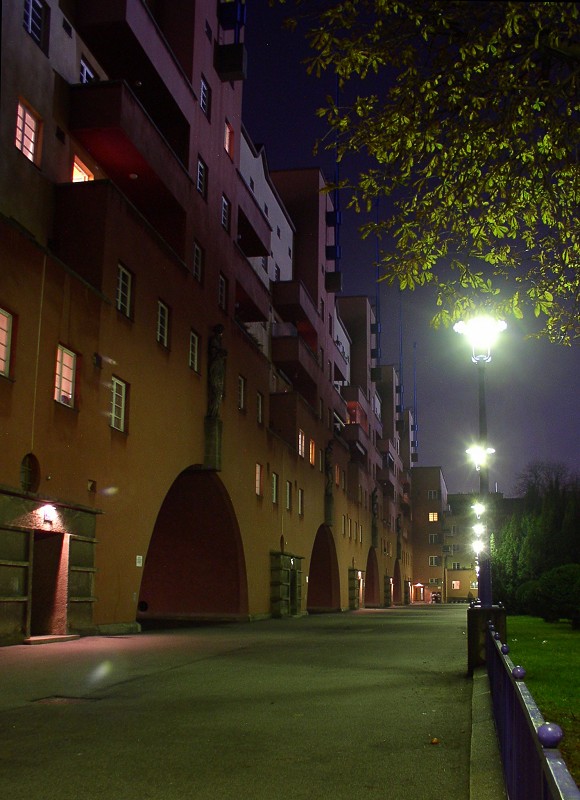 Karl-Marx-Hof bei Nacht