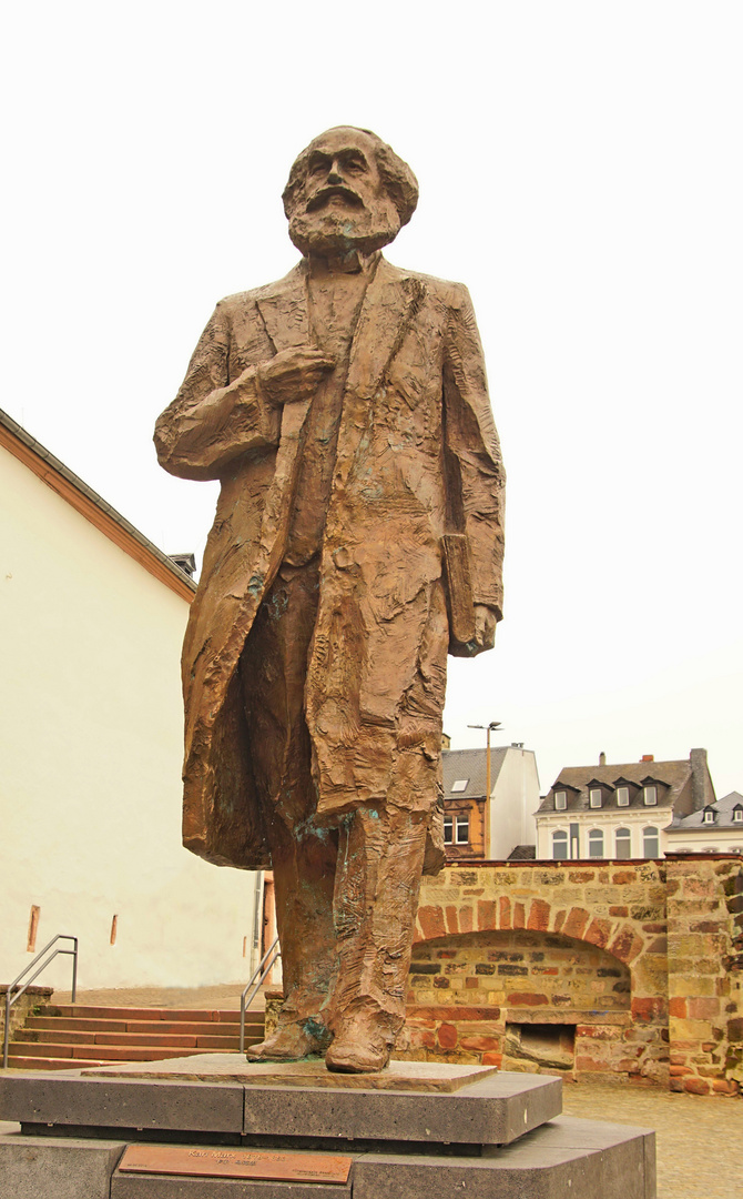 Karl-Marx-Statue