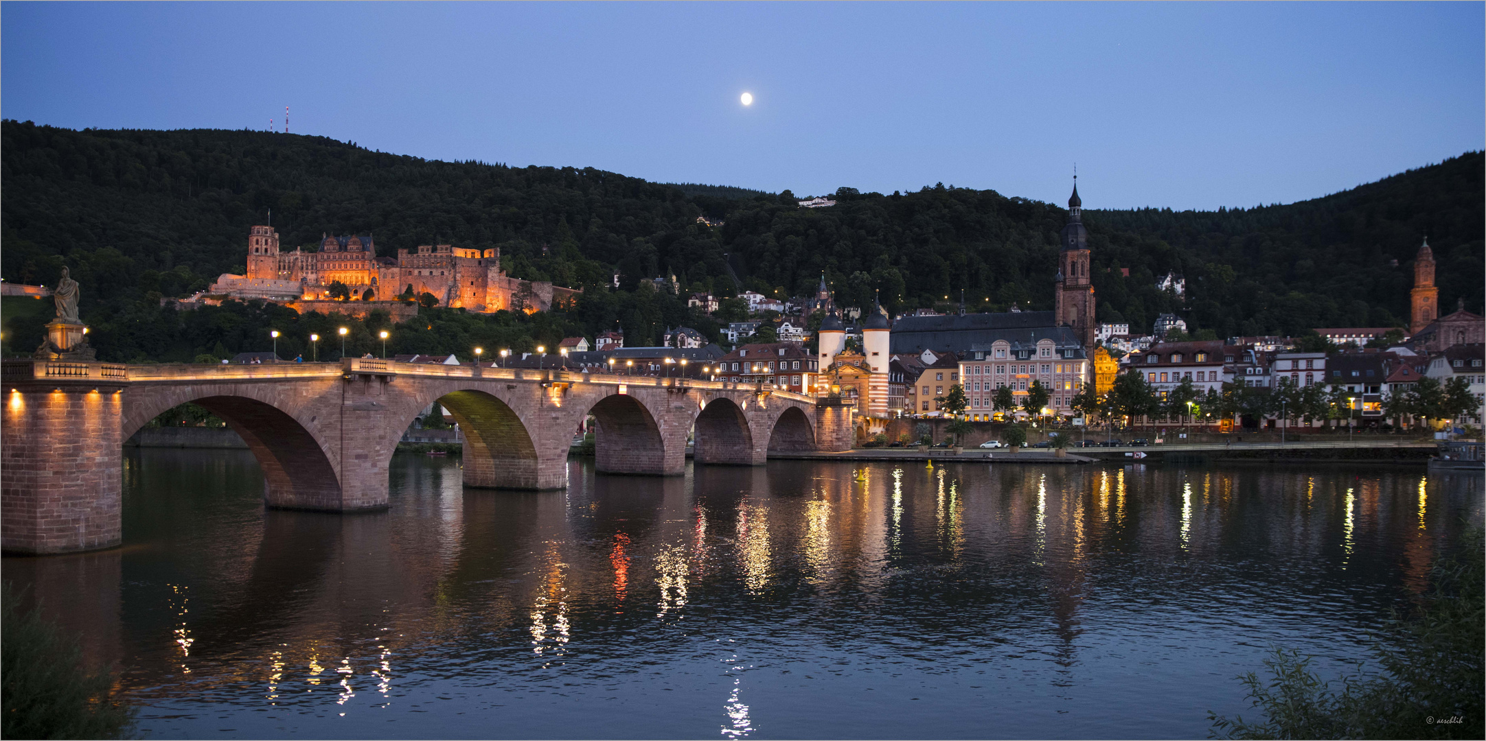  Karl-Theodor-Brücke