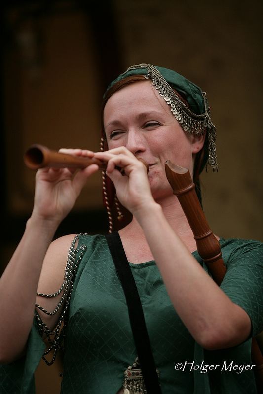 Karla Mateásko von der böhmischen Mittelalterband Braagas 3