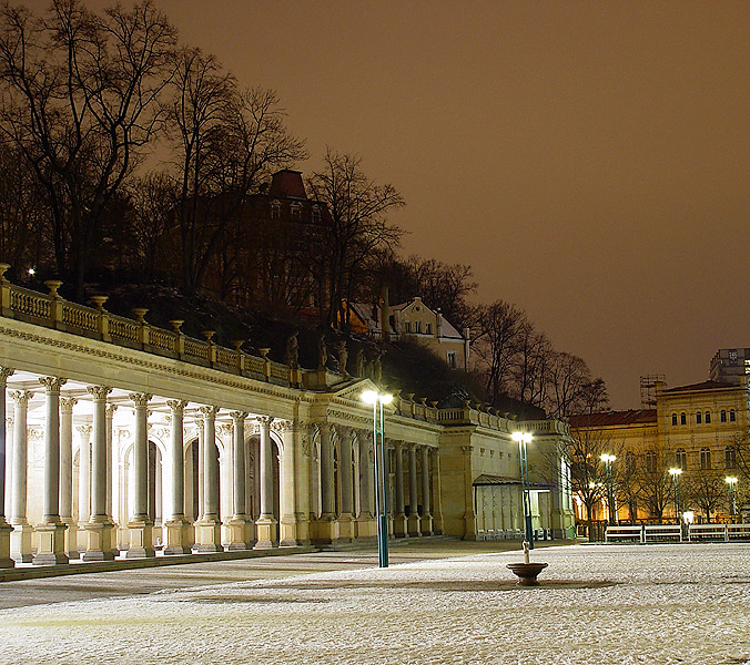 Karlsbad bei Nacht