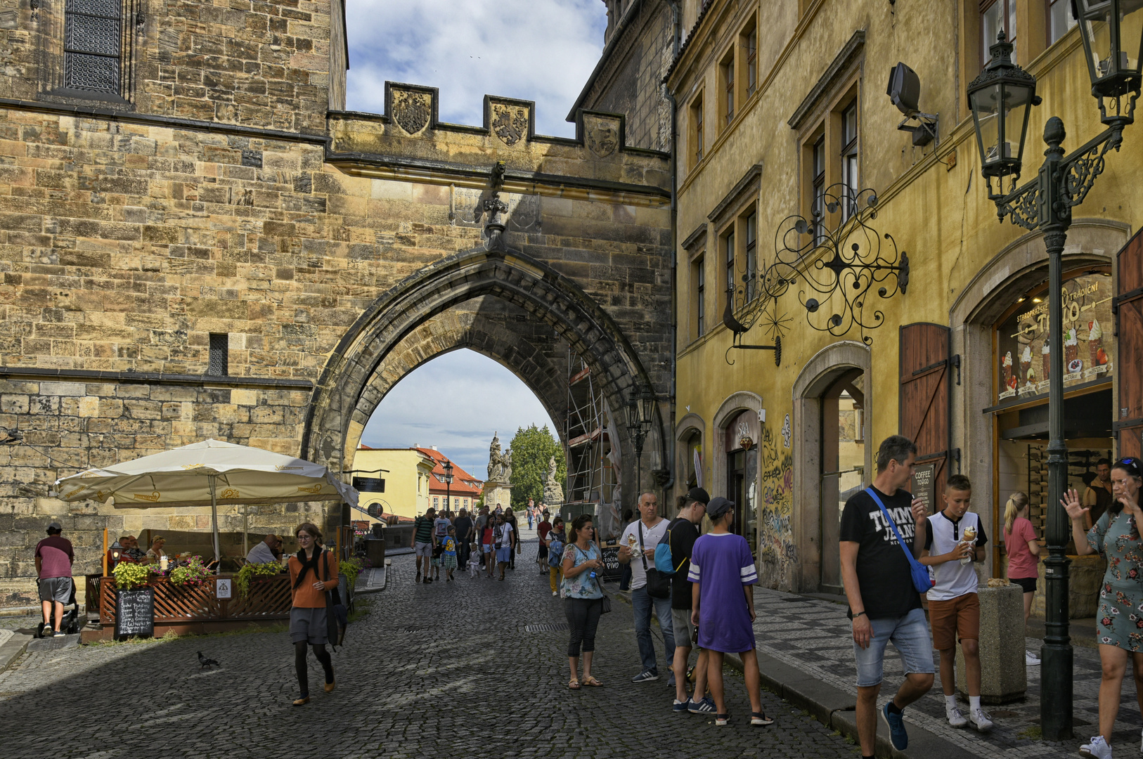 Karlsbrücke anders rum