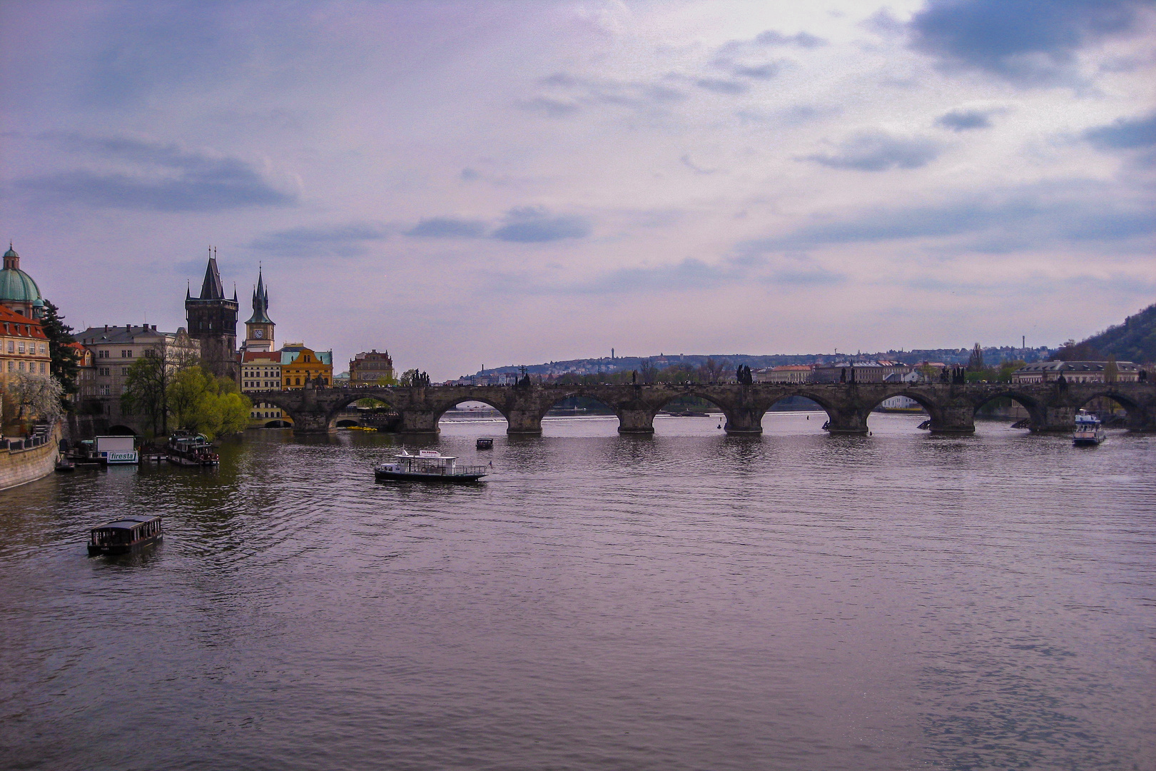 Karlsbrücke aus einer anderen Sicht....