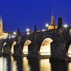 Karlsbrücke bei Nacht