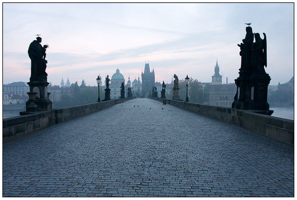 Karlsbrücke-Farbe