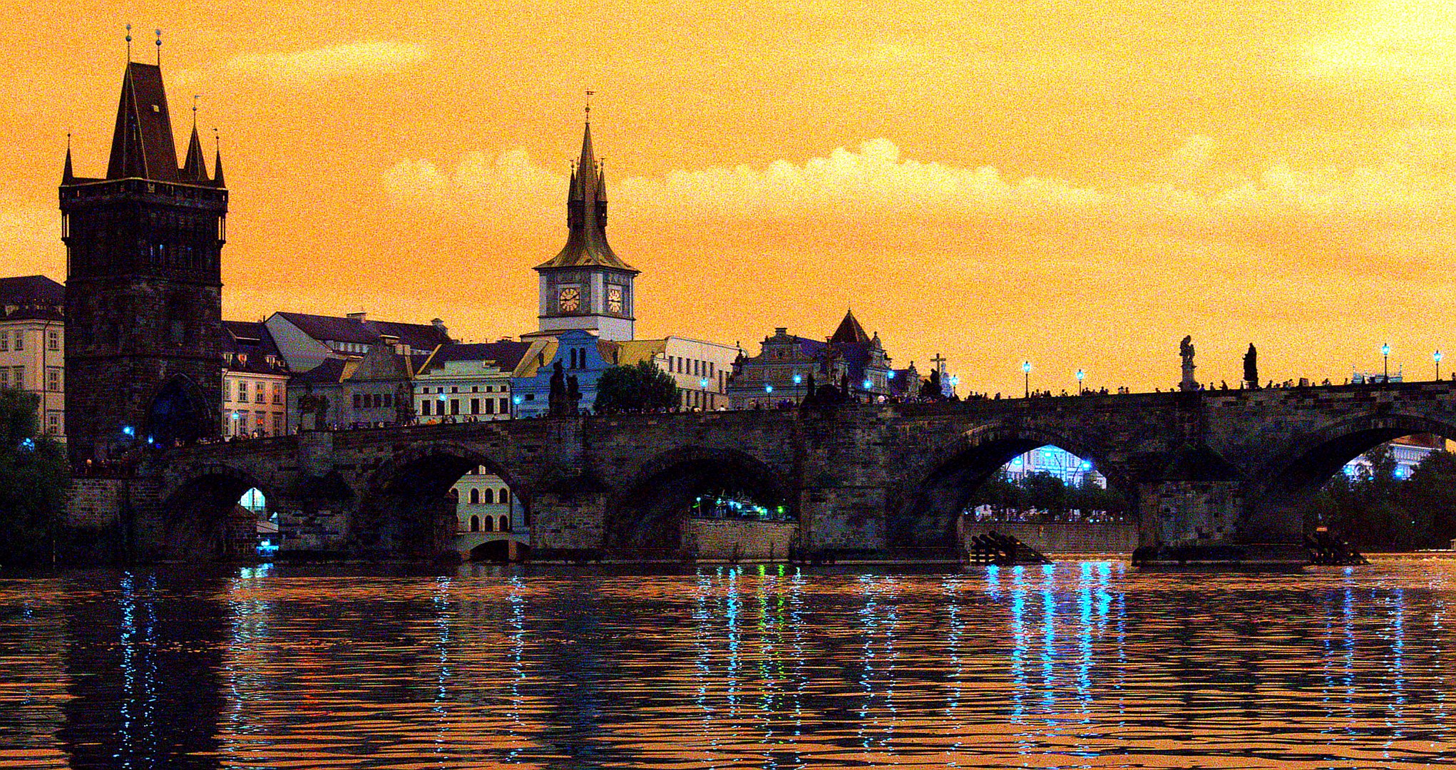 Karlsbrücke im Abendlicht