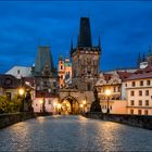 Karlsbrücke in Prag am Morgen