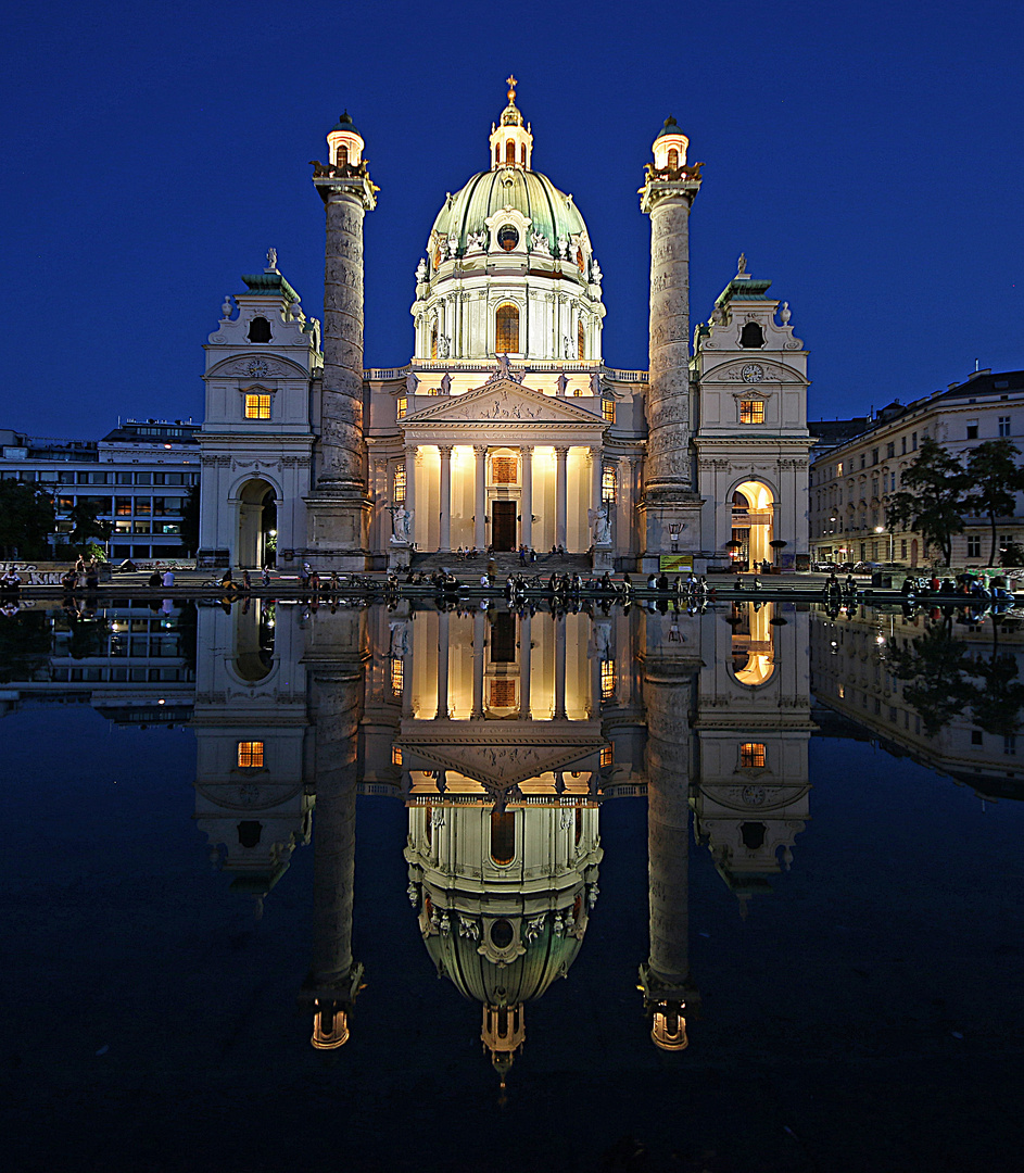Karlskirche... Foto & Bild architektur, architektur bei nacht, kirche