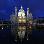 Karlskirche bei Nacht