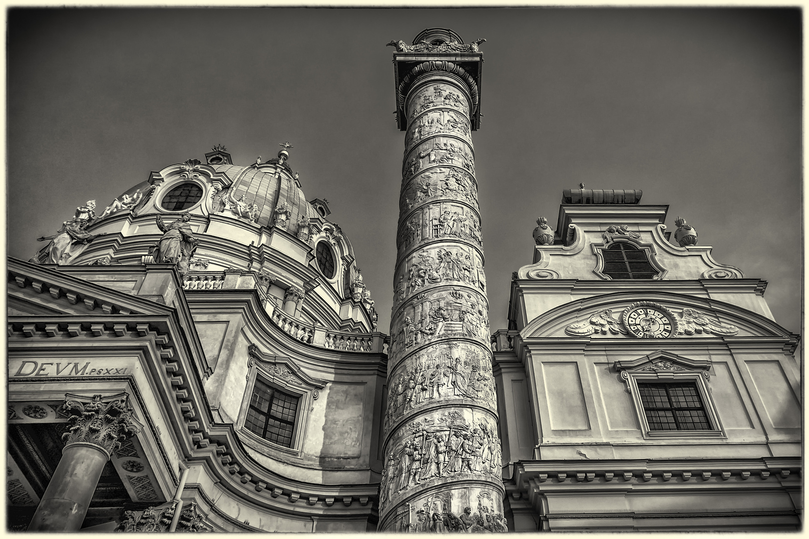 Karlskirche B&W