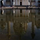 Karlskirche gespiegelt