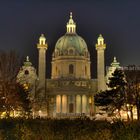 Karlskirche Wien bei Nacht