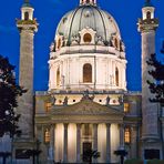 Karlskirche zur blauen Stunde