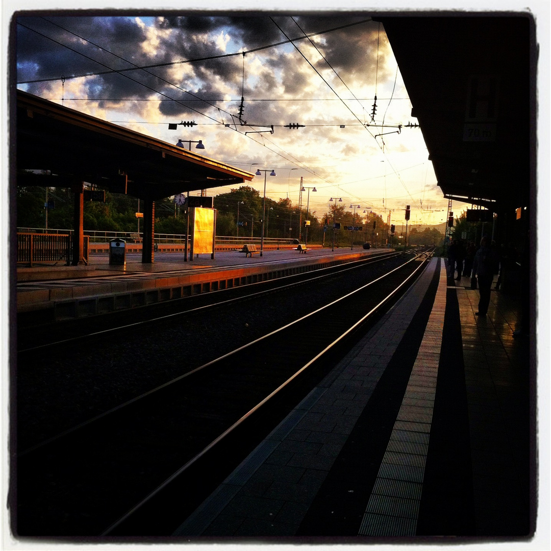 Karlsruhe-Durlach Bahnhof, in der Frühe.