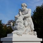 Karlsruhe - Mythologische Bildwerke auf dem Schlossplatz (VII)