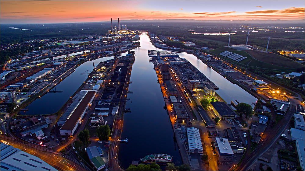 Karlsruhe @ Night III "Fliegendes Stativ"