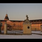 Karlsruher Schloss im Abendlicht......