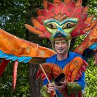 Karneval Bremen 2022 Musikant Stelzenläufer