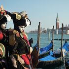 Karneval in Venedig: Masken aus Kravatten?