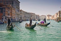 Karnevalssonntag auf dem canale grande