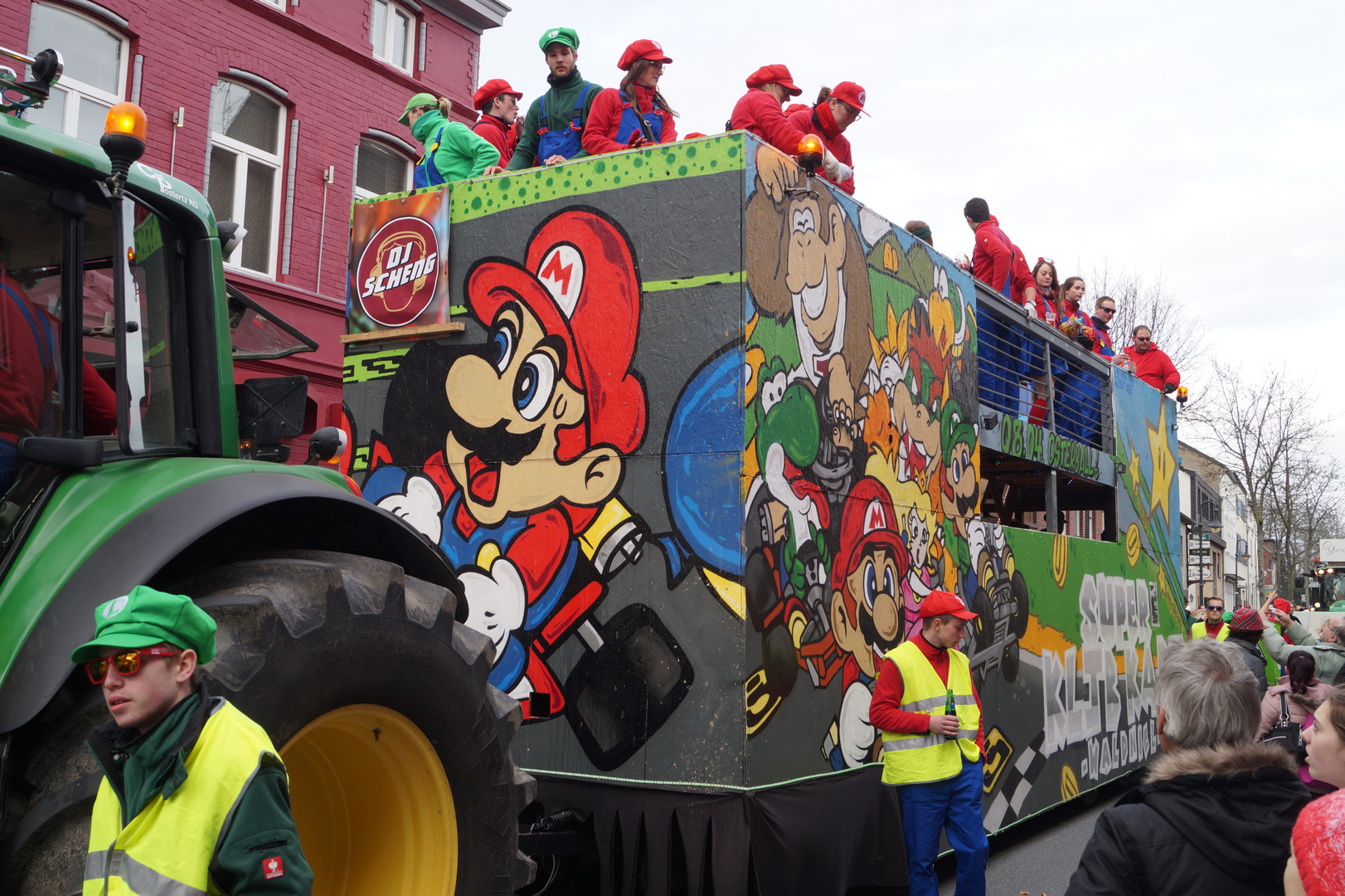 Karnevalswagen Super Mario