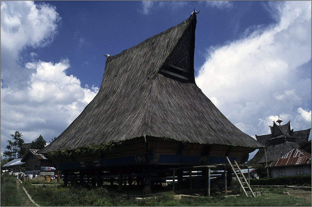 karo batak house