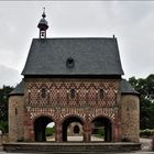 Karolingische Torhalle auf dem Gelände des Kloster Lorsch.