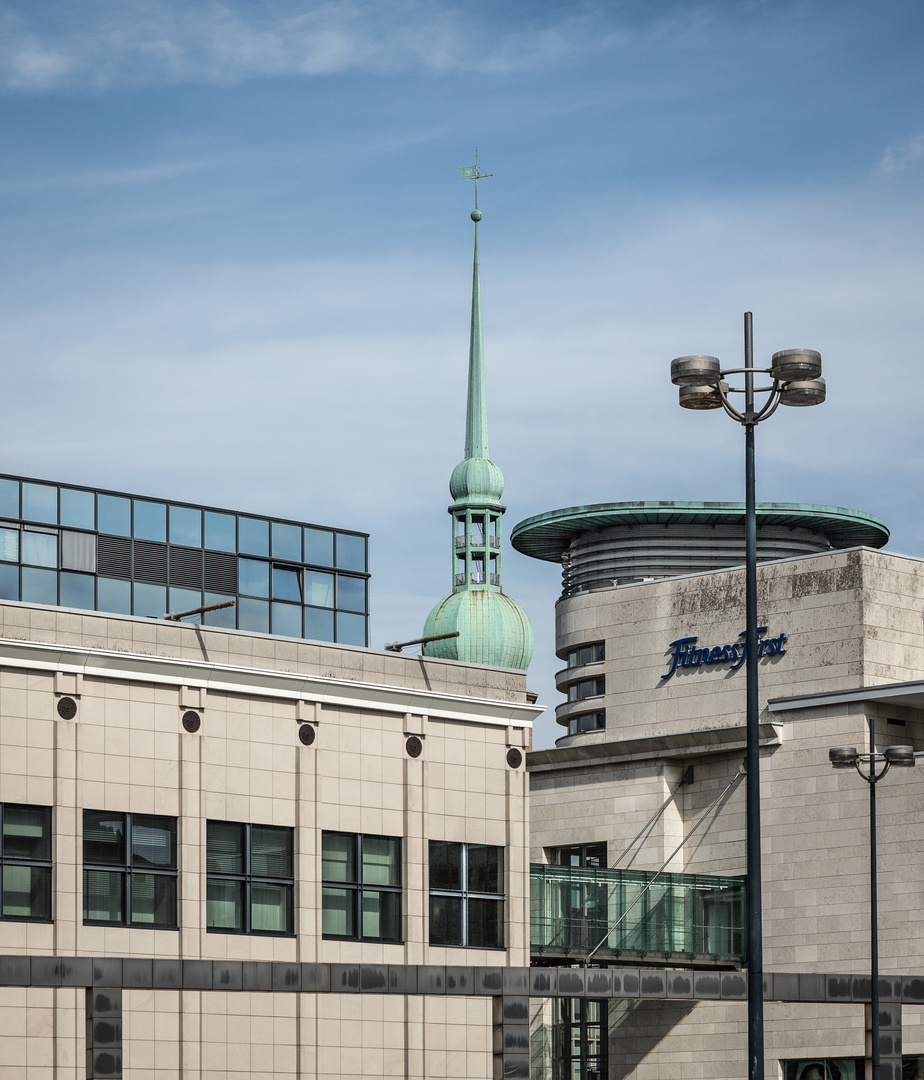 Karstadt meets Reinoldikirche