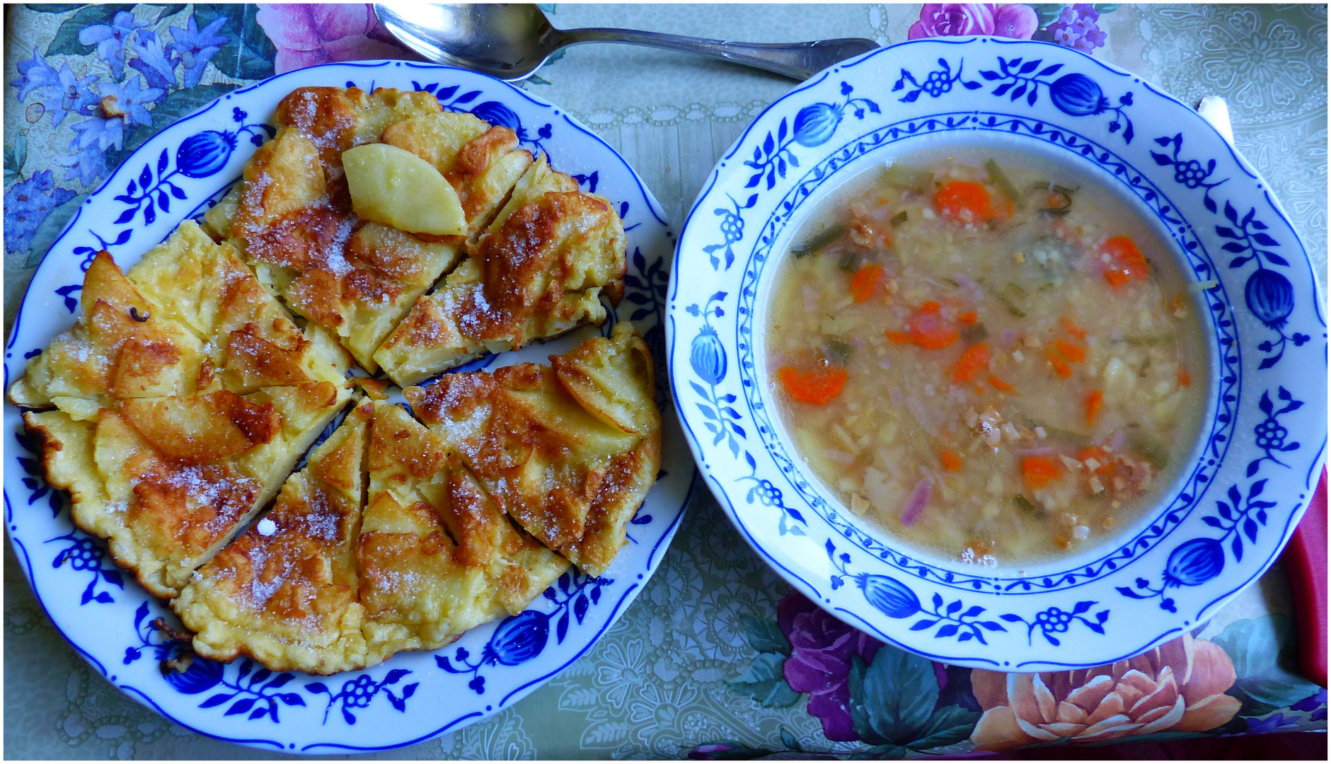 Kartoffelsuppe und Apfelpfannkuchen,,,,