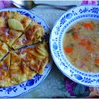 Kartoffelsuppe und Apfelpfannkuchen,,,,