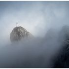 Karwendelspitze im Nebel