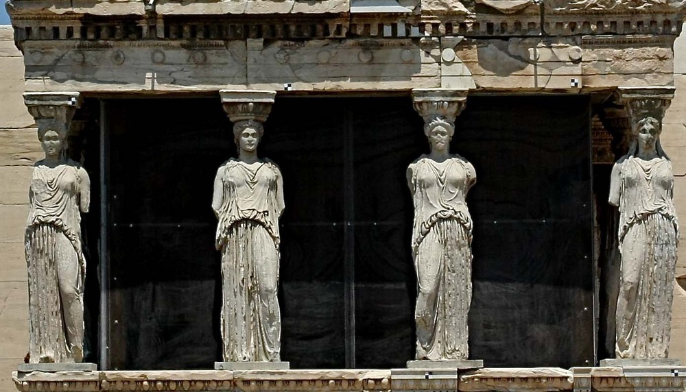 KARYATIDEN IM ERECHTHEION-AKROPOLIS