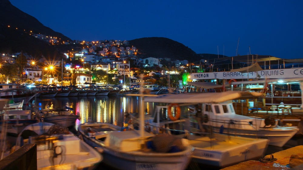 Kas by night